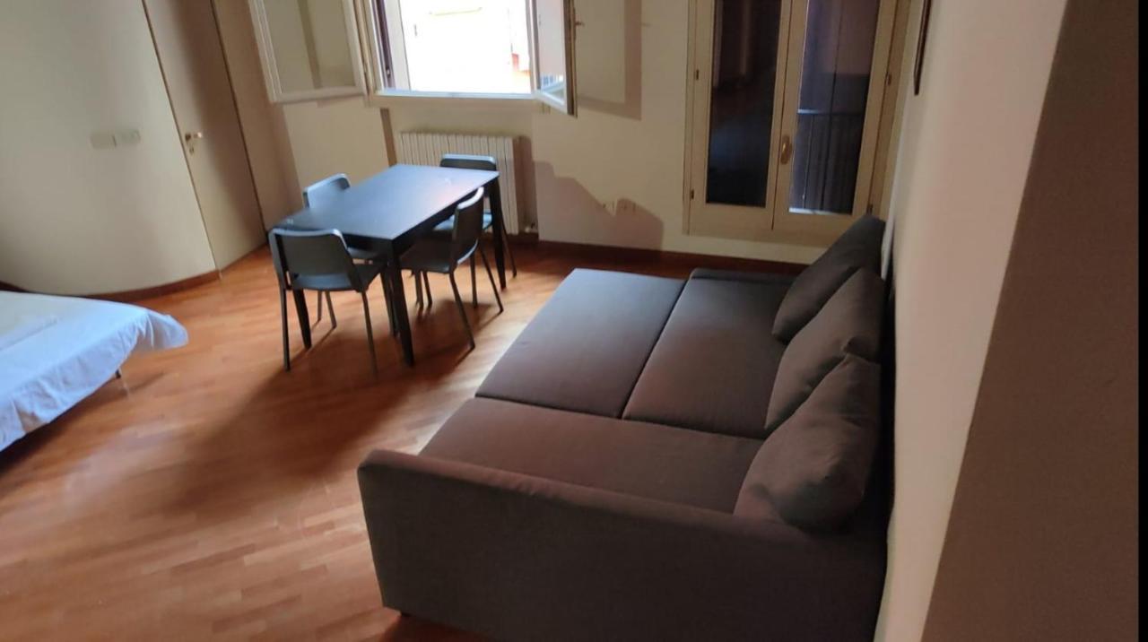 De' Pepoli Apartments Болонья Екстер'єр фото